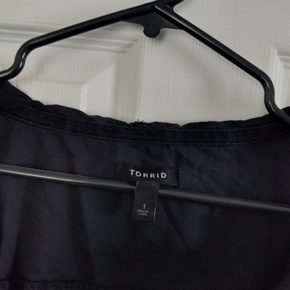 Torrid Black Utility Anorak Short Sleeve Jacket 1X - Picture 2 of 9